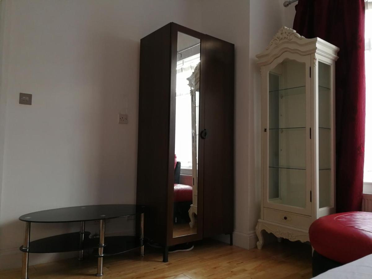 Aparthotel Haringey Victorian House Londra Esterno foto